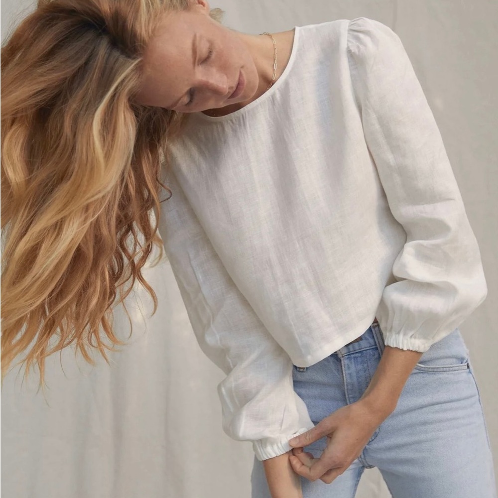 Morning View White Linen Top Size Small